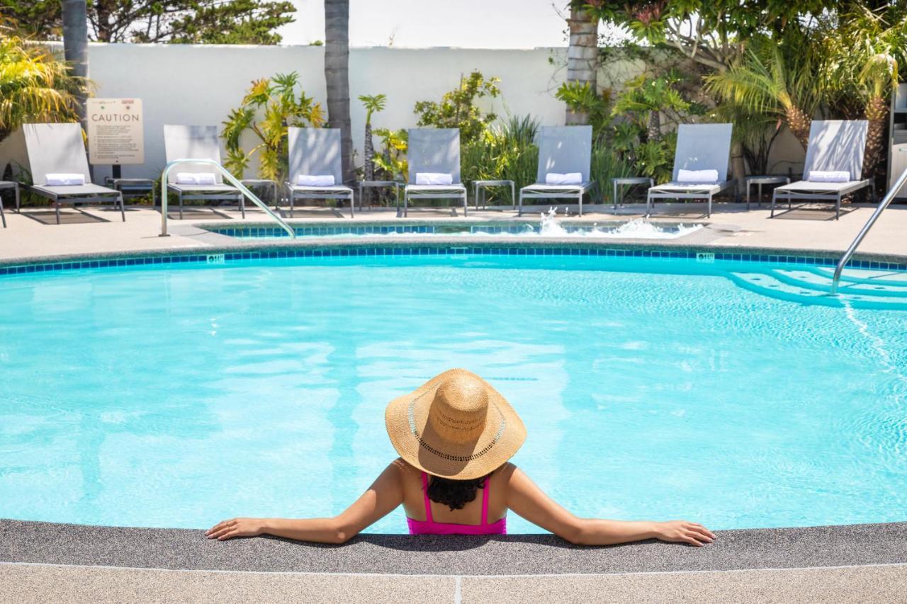 Portola Hotel & Spa Monterey Luaran gambar